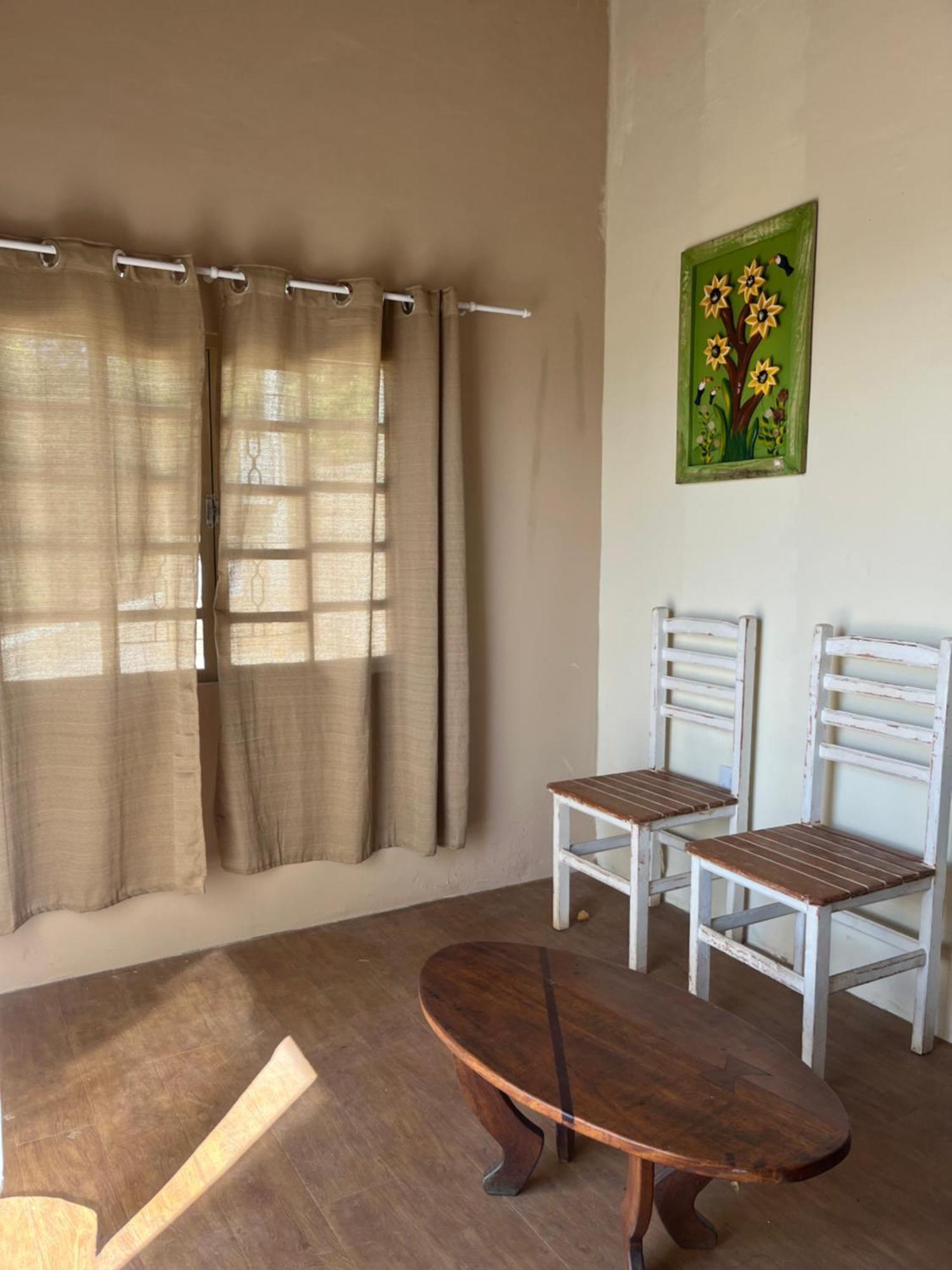 הוילה סנטו אנטוניו דו פינהאל Casa Amarela , Perto Do Centro De Sto Antonio Do Pinhal מראה חיצוני תמונה