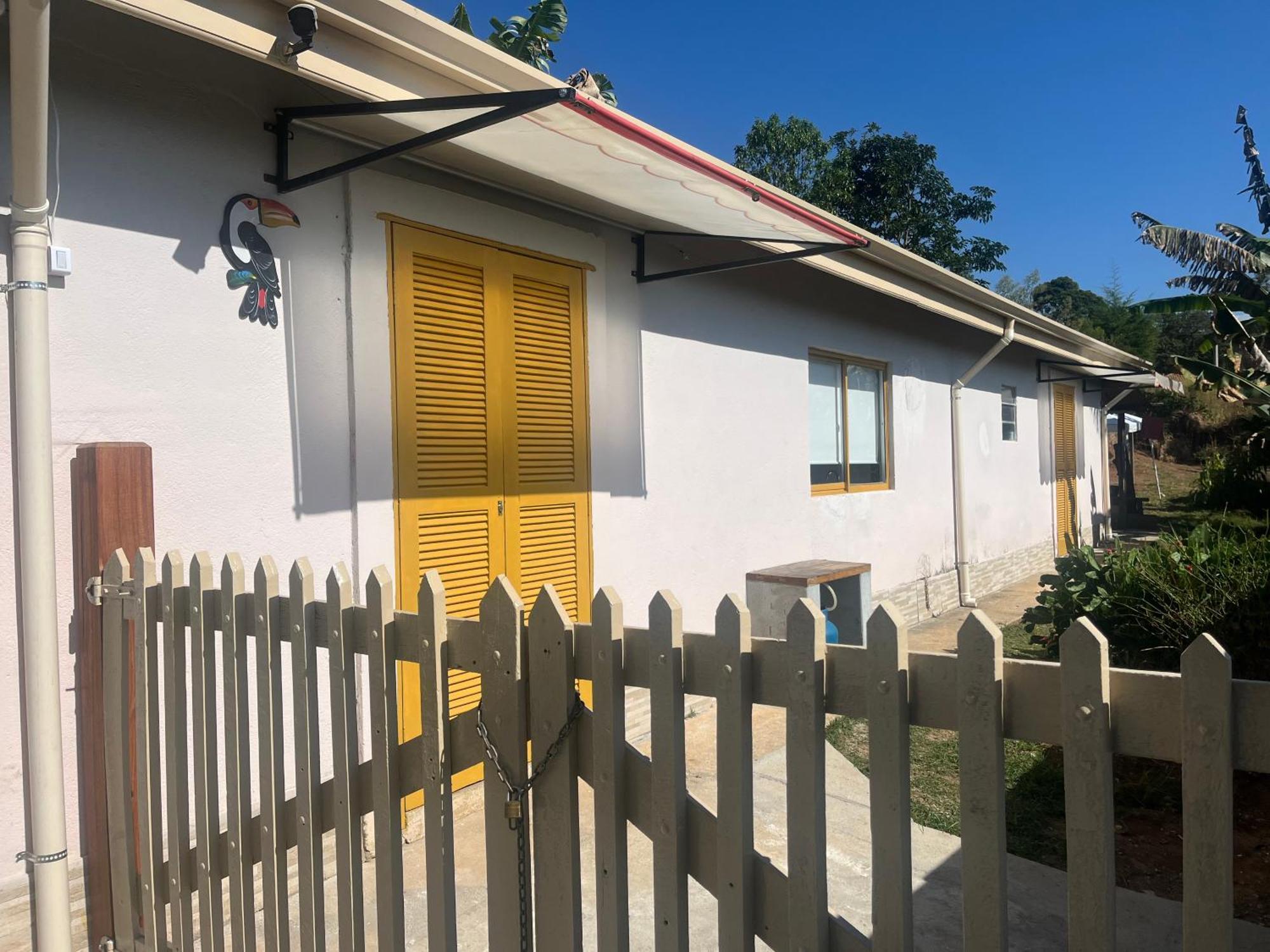 הוילה סנטו אנטוניו דו פינהאל Casa Amarela , Perto Do Centro De Sto Antonio Do Pinhal מראה חיצוני תמונה